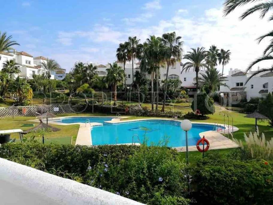 Front Mer - Sublime Appartement Moderne Et Confortable Estepona Kültér fotó