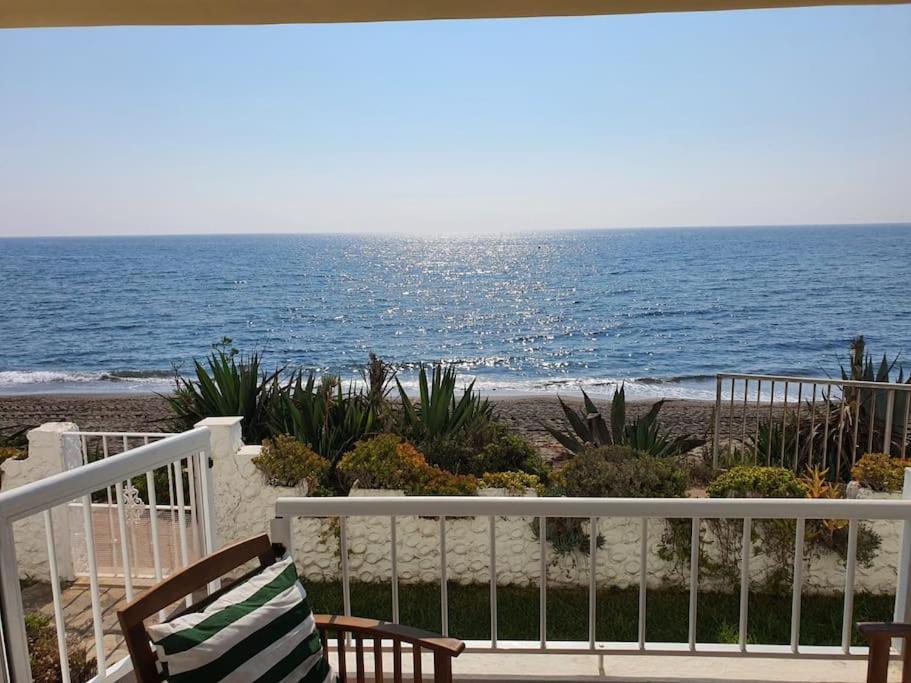 Front Mer - Sublime Appartement Moderne Et Confortable Estepona Kültér fotó