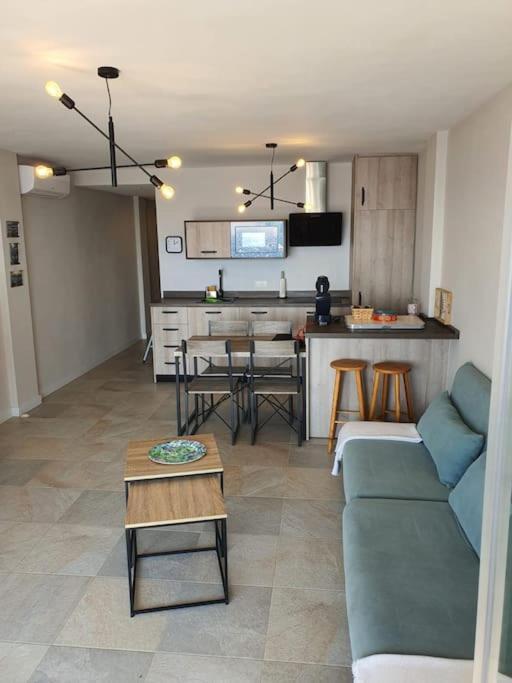 Front Mer - Sublime Appartement Moderne Et Confortable Estepona Kültér fotó